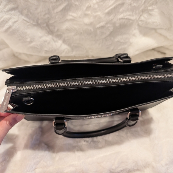 Michael Kors Black Saffiano Leather Satchel bag & Wallet Set Crossbody Strap - Picture 11 of 16